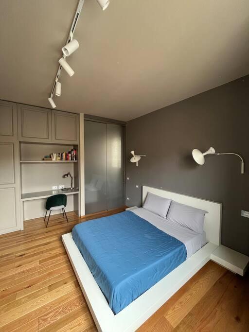 New On Lungarno Soderini Near Ponte Vecchio Apartamento